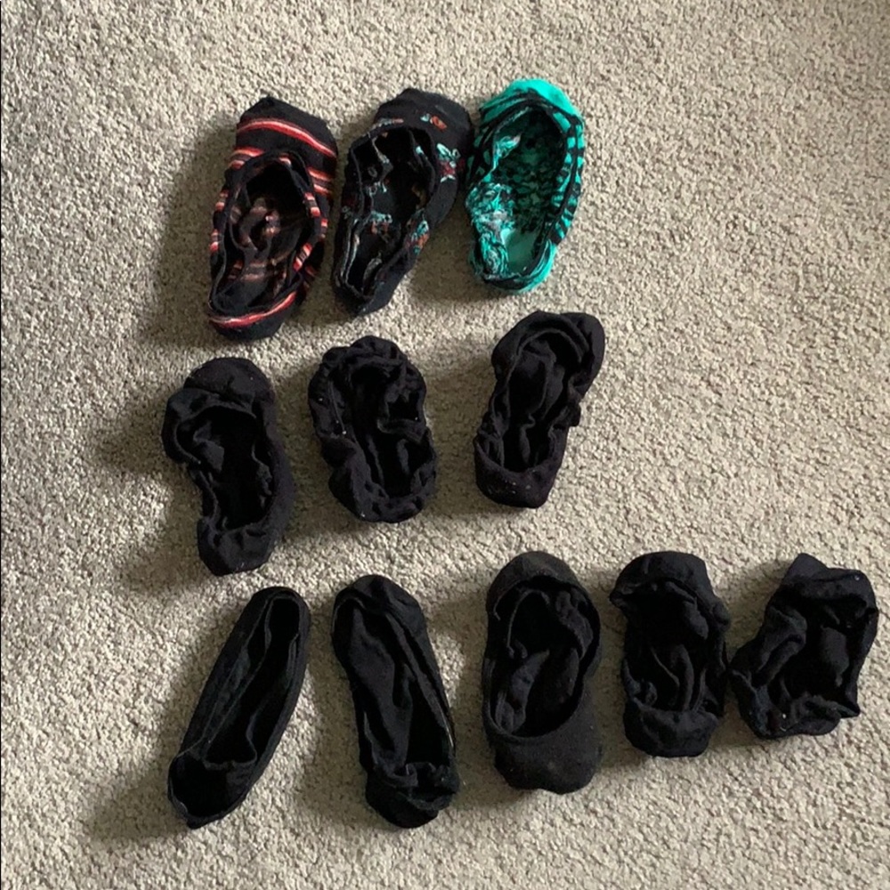 11 pairs of no show socks.